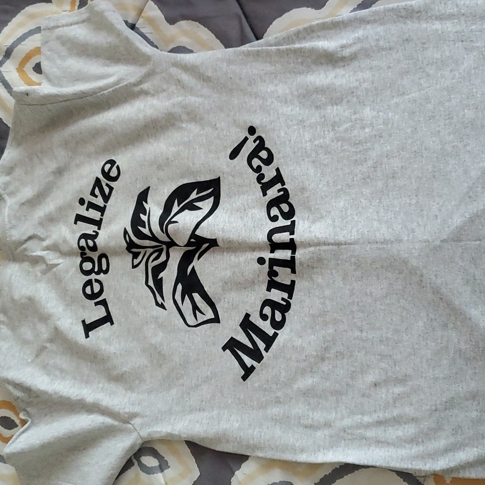 Nwot tshirt legalize marinara